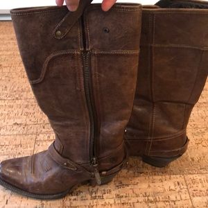 Ariat western brown boots - size 8
